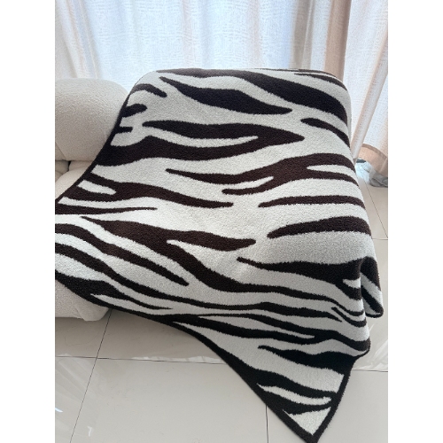 Ultra-Soft Jacquard Throw