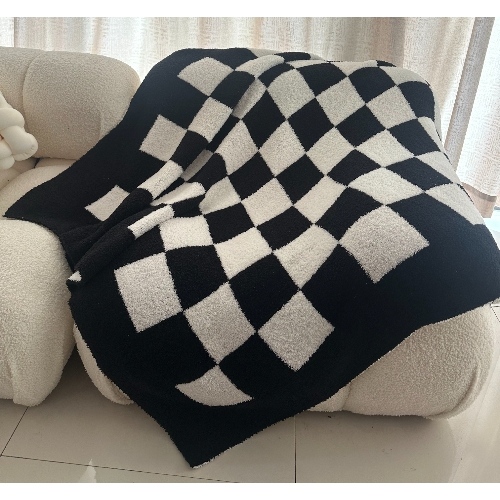Buffalo Check Jacquard Plush Throw Blanket